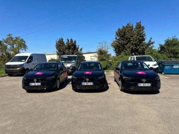 Réalisation de la flotte Vflit par nos équipes. #vflit#opel#corsa#marquagevéhicule#publio#brest